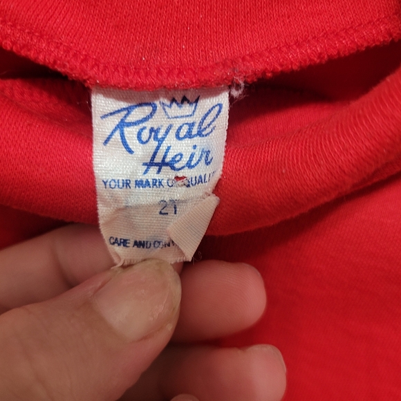 💥 3/$24 Vintage Red Turtleneck - Picture 4 of 5